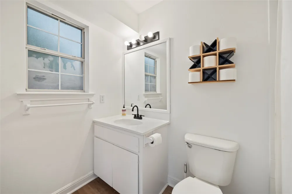 2509 Quarry Road #A Austin, TX 78703