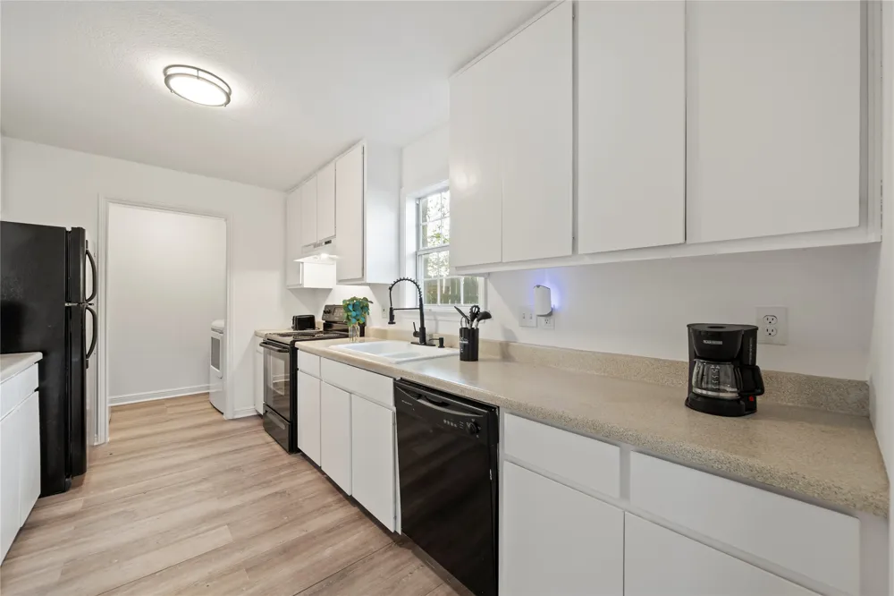 2509 Quarry Road #A Austin, TX 78703