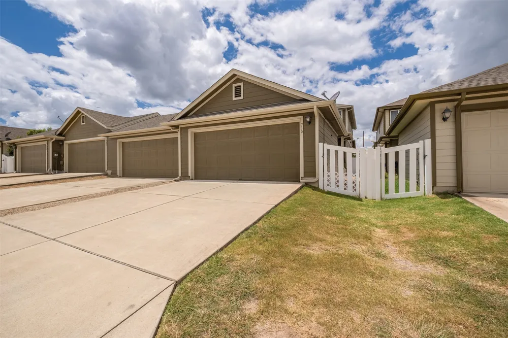 730 Lost Pines Lane Cedar Park, TX 78613