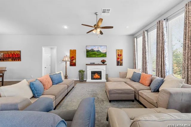 9831 Kremmen Boerne, TX 78006