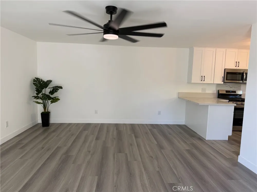 1713 251st Street Lomita, CA 90717