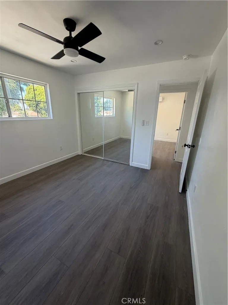 1550 W 59th Place Los Angeles, CA 90047