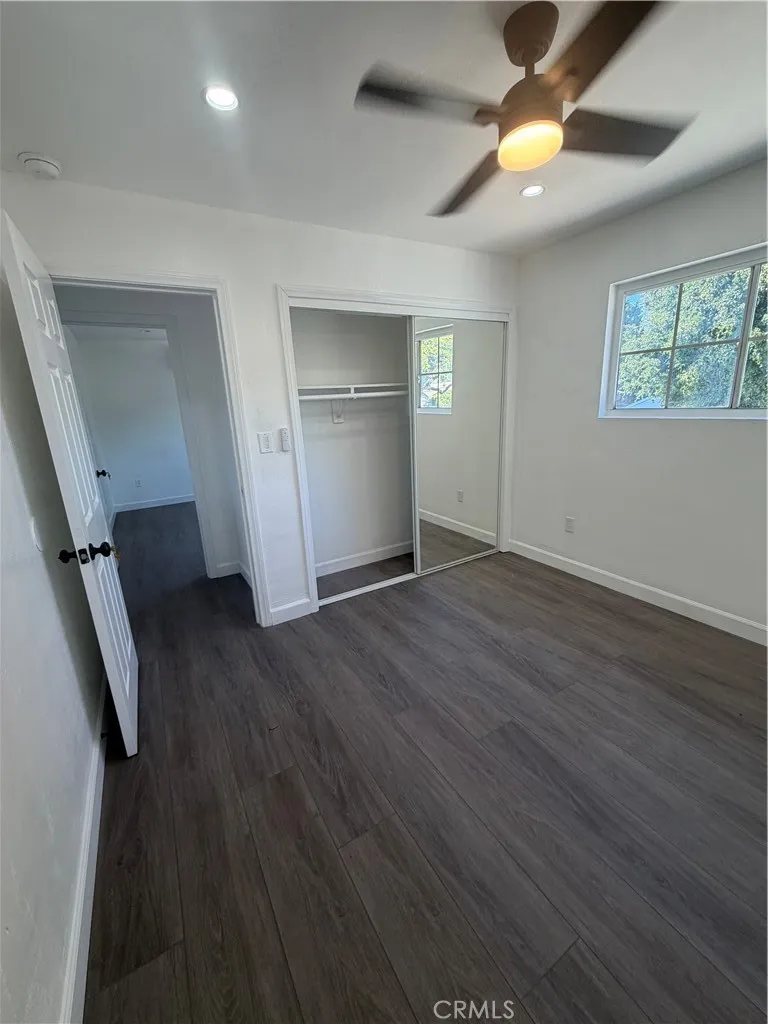 1550 W 59th Place Los Angeles, CA 90047