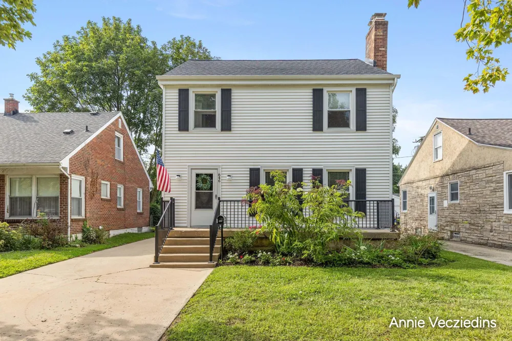 846 Lake Michigan Drive NW Grand Rapids, MI 49504