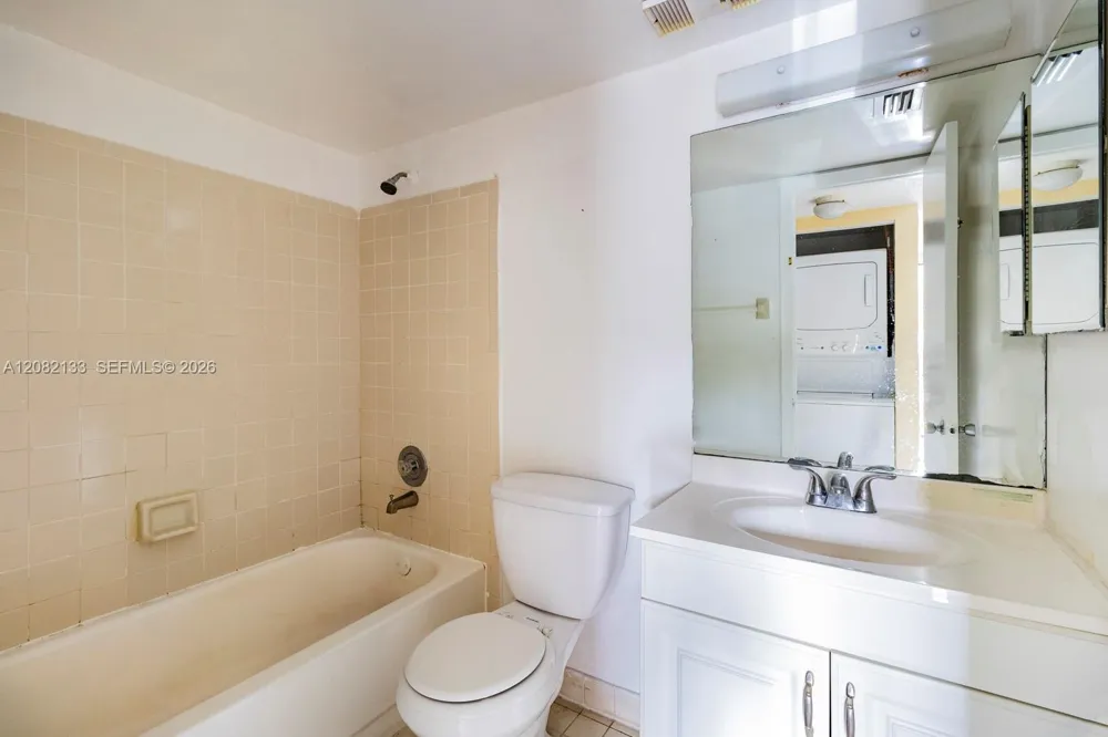 9022 NW 28th Dr #2-212 Coral Springs, FL 33065