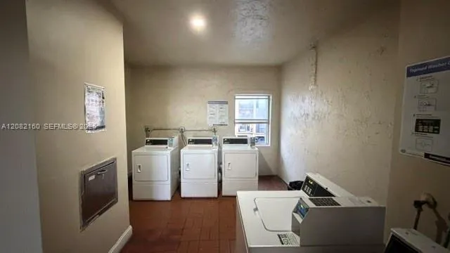 6070 W 18th Ave #306 Hialeah, FL 33012