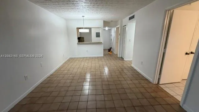 6070 W 18th Ave #306 Hialeah, FL 33012