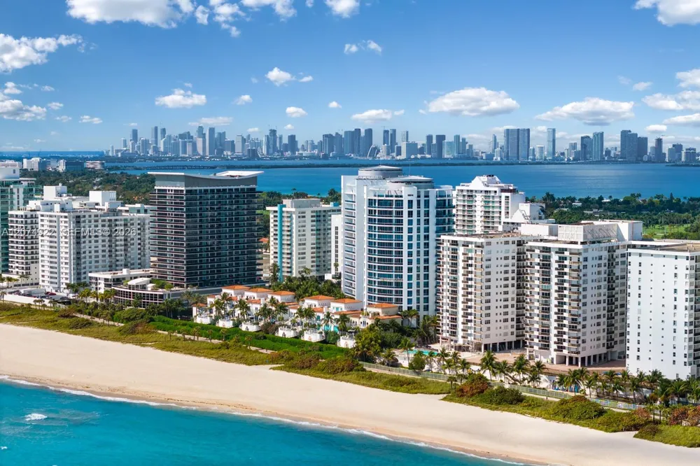 5959 Collins Ave #1606 Miami Beach, FL 33140