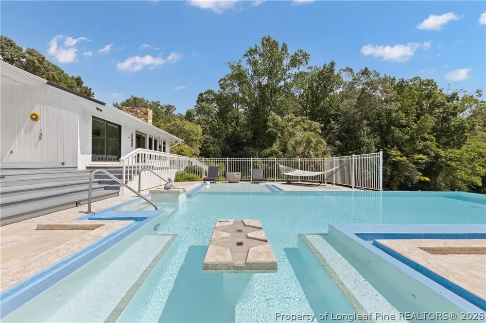 101 Elizabeth Road Elizabethtown, NC 28337