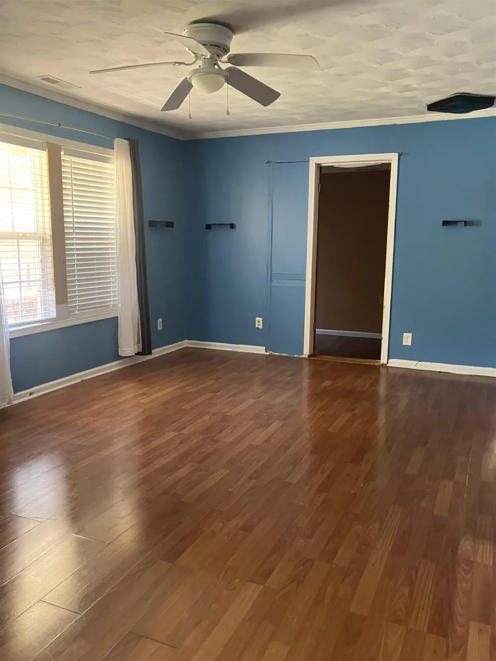 1112 EDGEWOOD AVE Brownsville, TN 38012