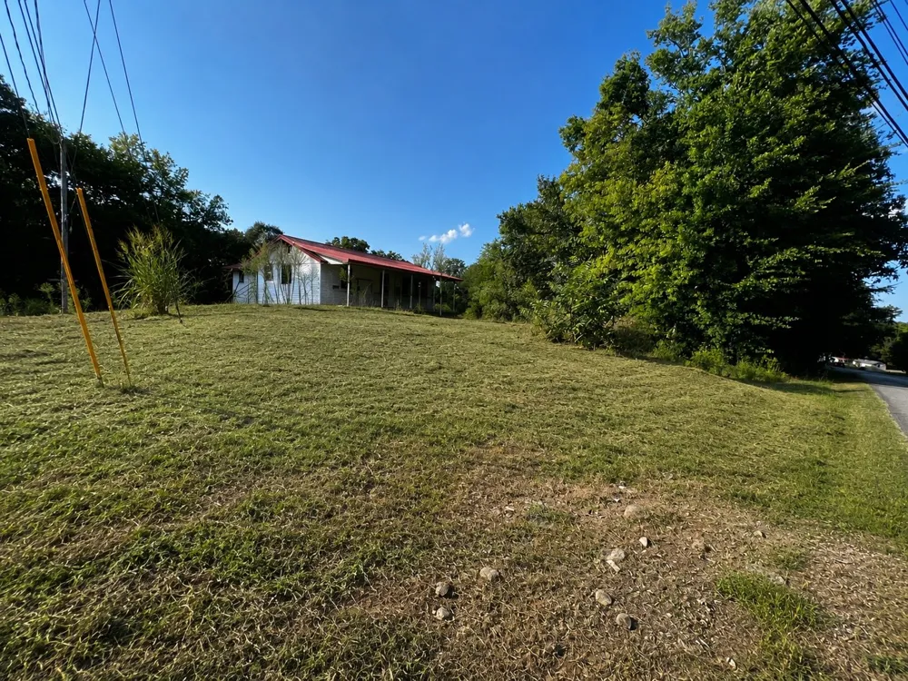178 S West St Decaturville, TN 38329