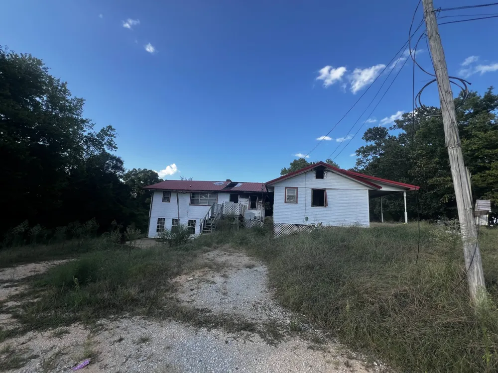 178 S West St Decaturville, TN 38329