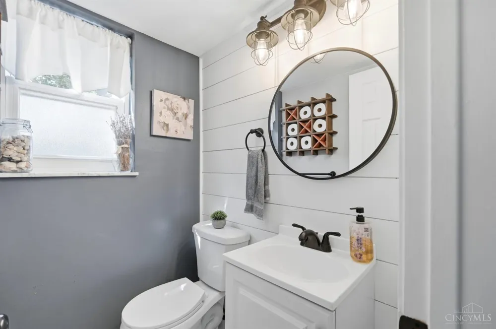 8949 Paw Paw Lane Sycamore, OH 45236