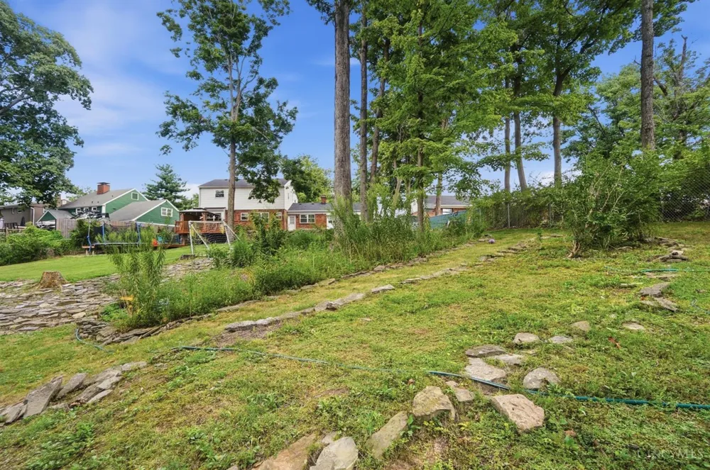 8949 Paw Paw Lane Sycamore, OH 45236