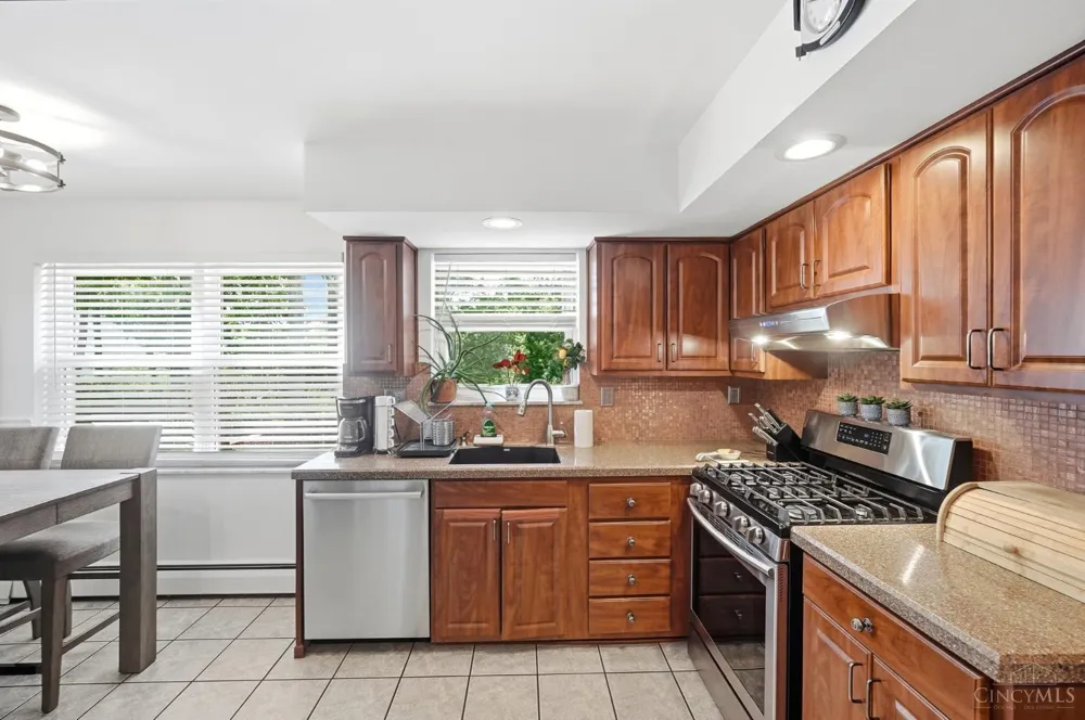 8949 Paw Paw Lane Sycamore, OH 45236