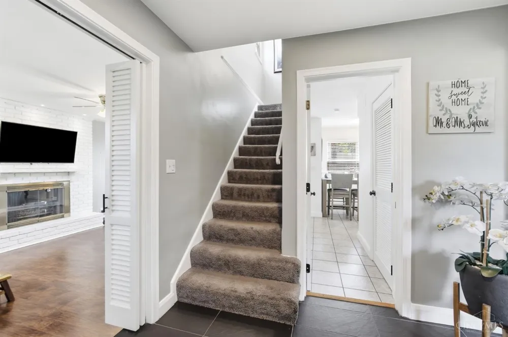 8949 Paw Paw Lane Sycamore, OH 45236