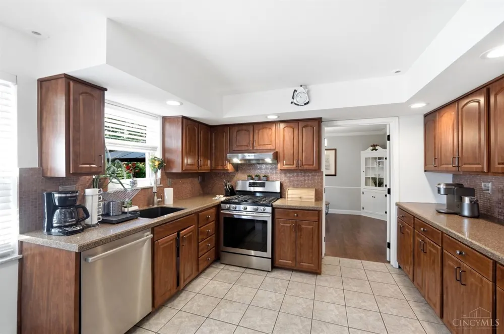 8949 Paw Paw Lane Sycamore, OH 45236