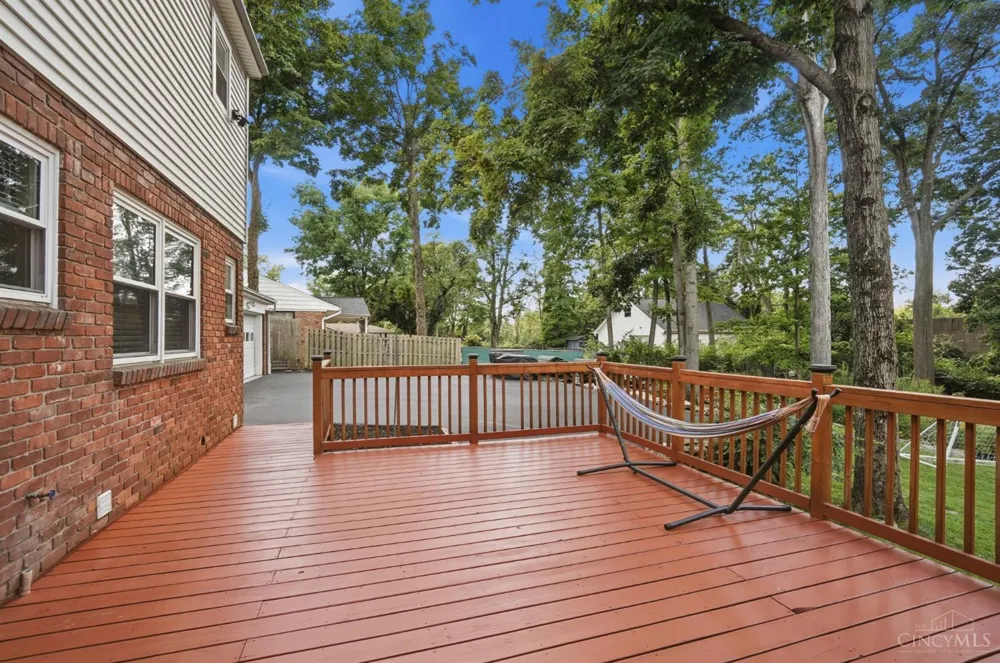 8949 Paw Paw Lane Sycamore, OH 45236