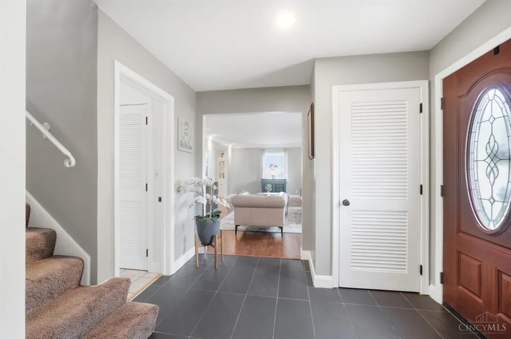 8949 Paw Paw Lane Sycamore, OH 45236