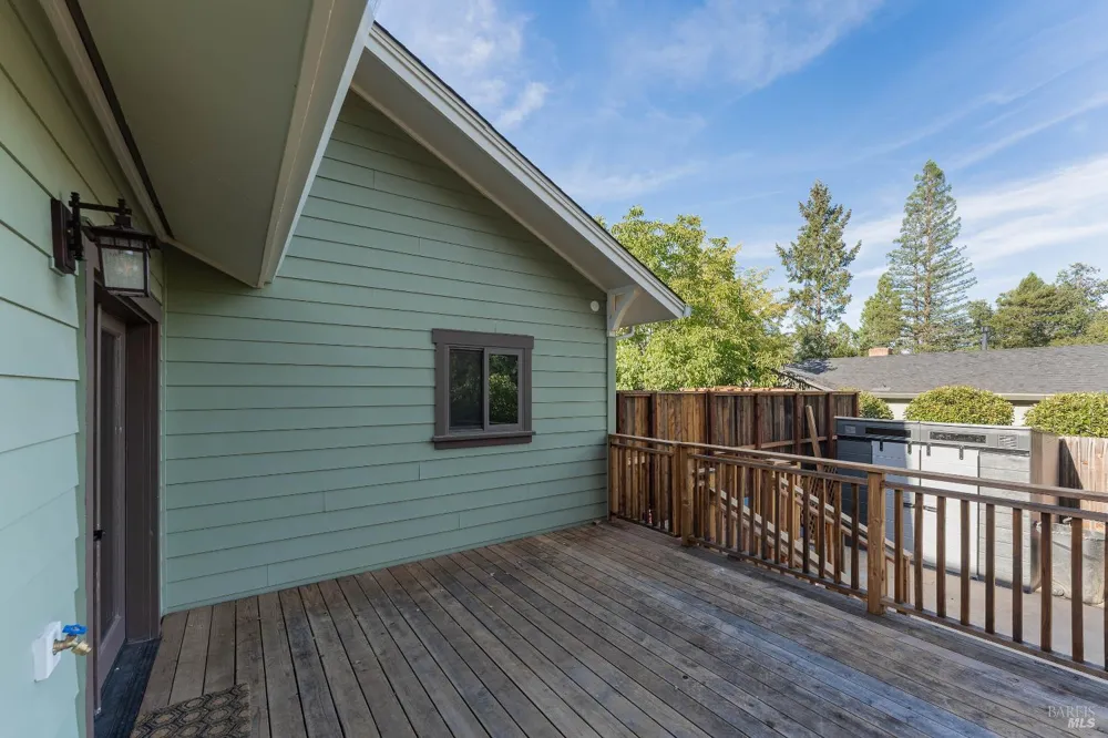 544 Redwood Avenue Ukiah, CA 95482