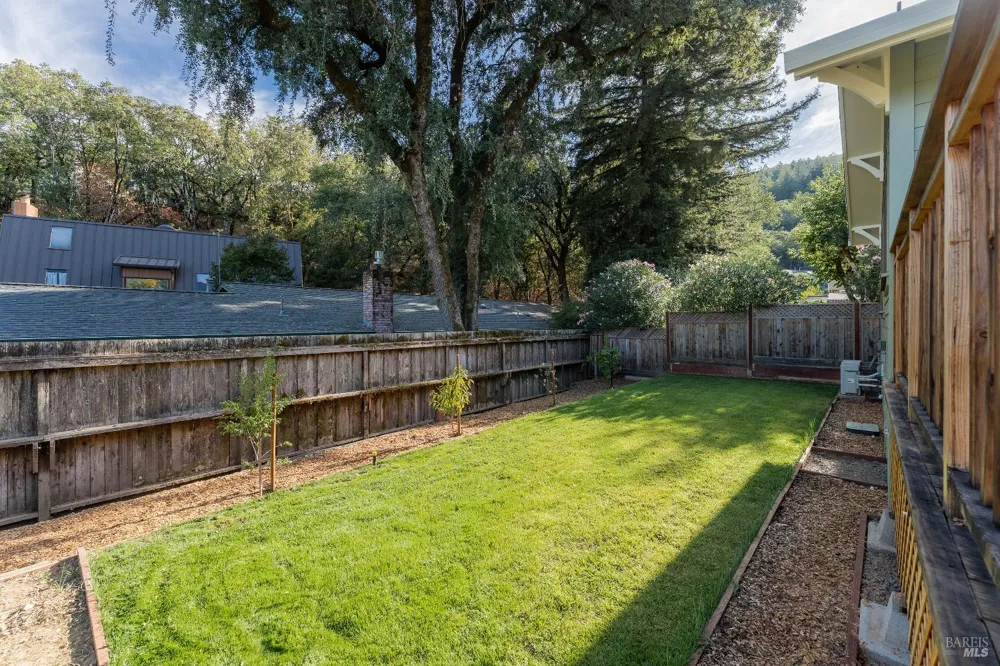 544 Redwood Avenue Ukiah, CA 95482