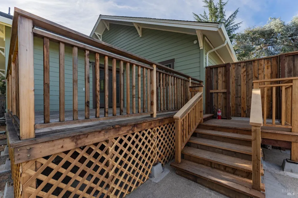 544 Redwood Avenue Ukiah, CA 95482