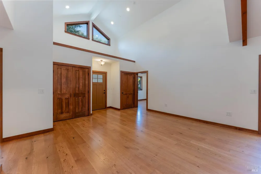 544 Redwood Avenue Ukiah, CA 95482