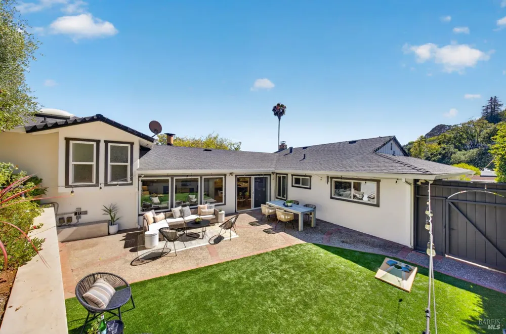 39 Corte Placida Greenbrae, CA 94904