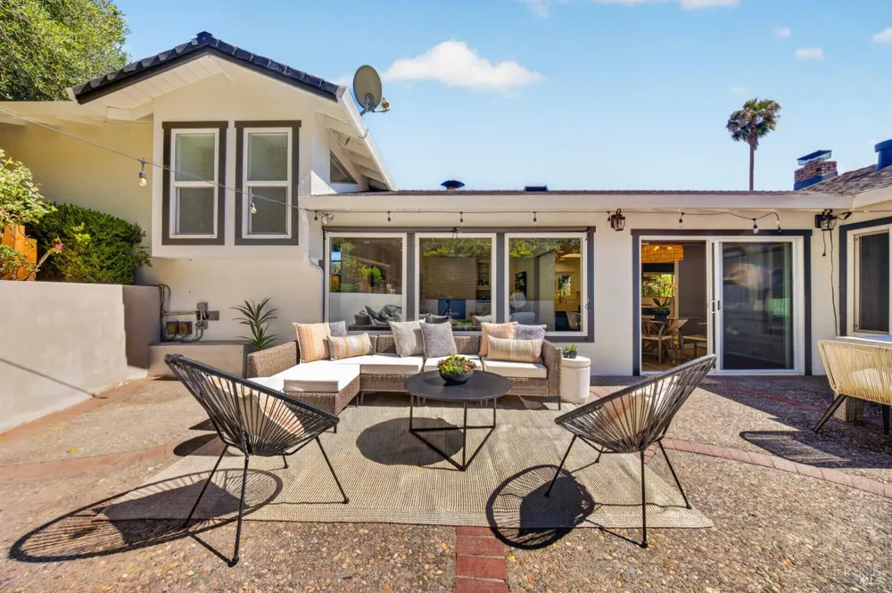 39 Corte Placida Greenbrae, CA 94904