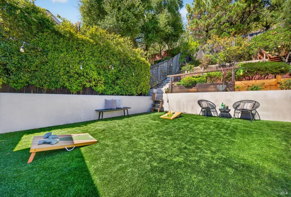 39 Corte Placida Greenbrae, CA 94904