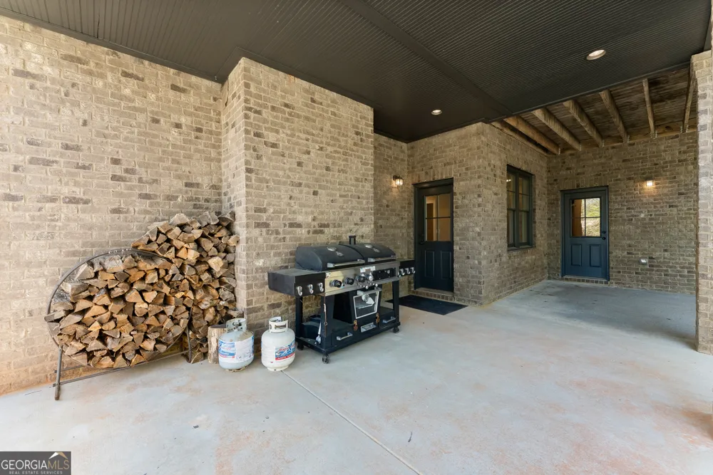 492 Jonney Thomas RD Cleveland, GA 30528
