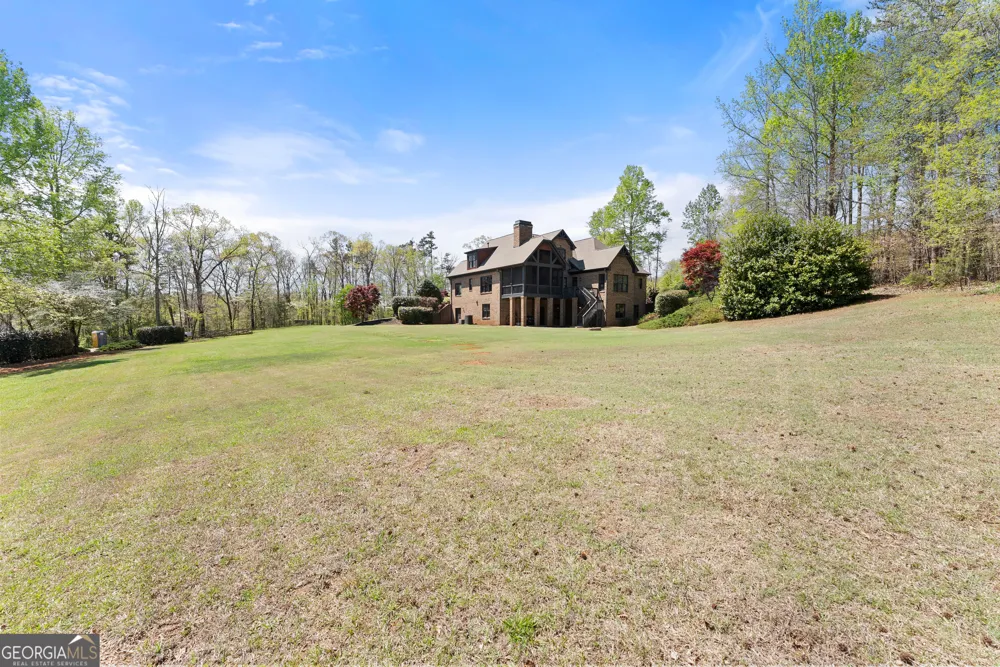 492 Jonney Thomas RD Cleveland, GA 30528