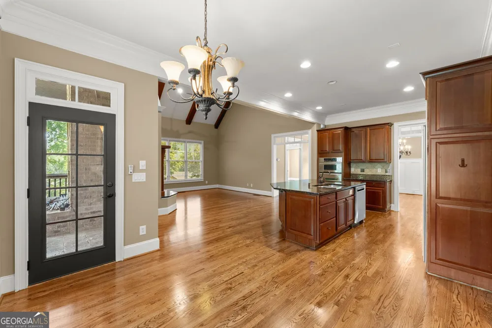 492 Jonney Thomas RD Cleveland, GA 30528