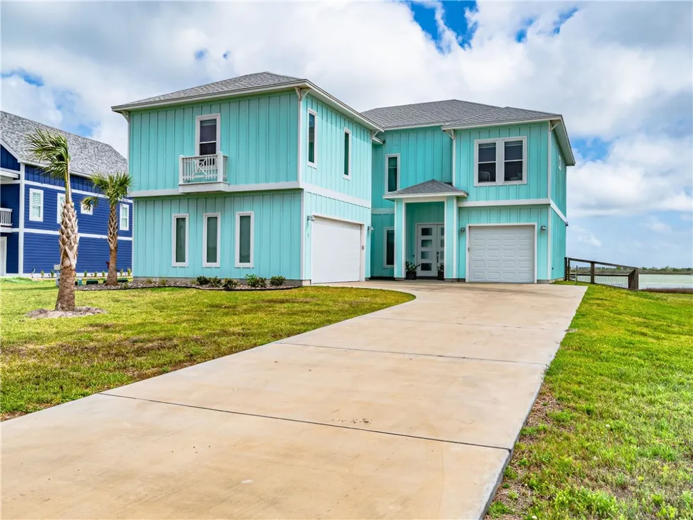 9 Northpointe Drive Rockport, TX 78382