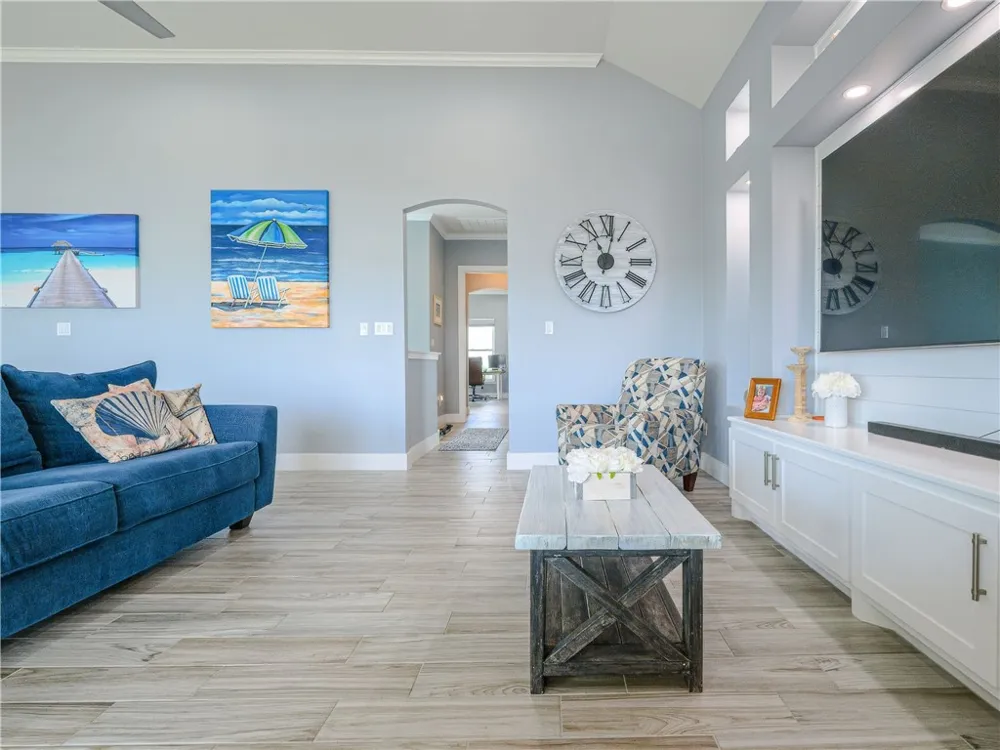 9 Northpointe Drive Rockport, TX 78382