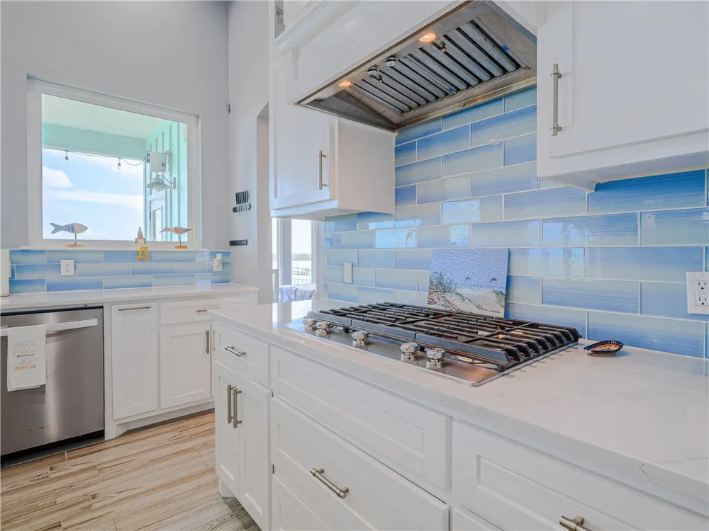 9 Northpointe Drive Rockport, TX 78382