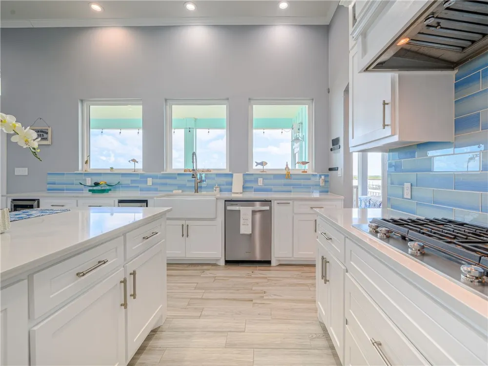9 Northpointe Drive Rockport, TX 78382