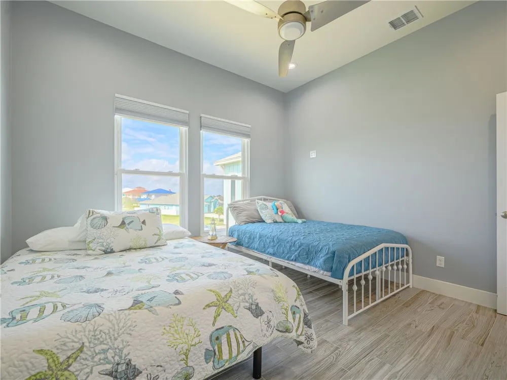 9 Northpointe Drive Rockport, TX 78382