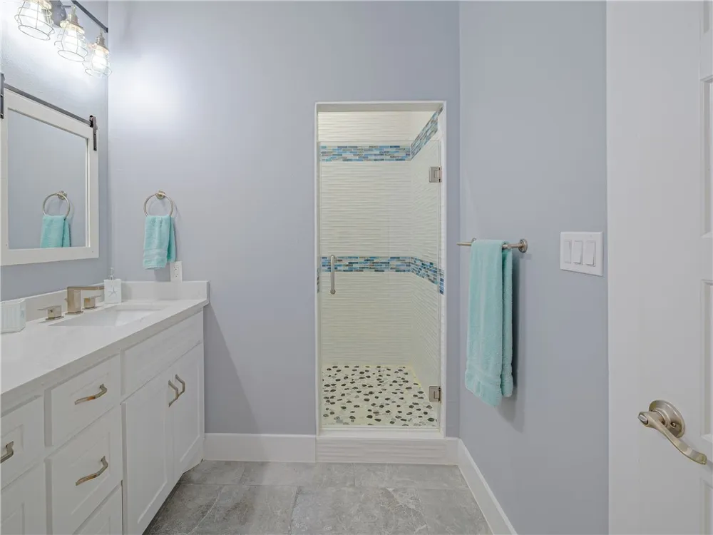 9 Northpointe Drive Rockport, TX 78382