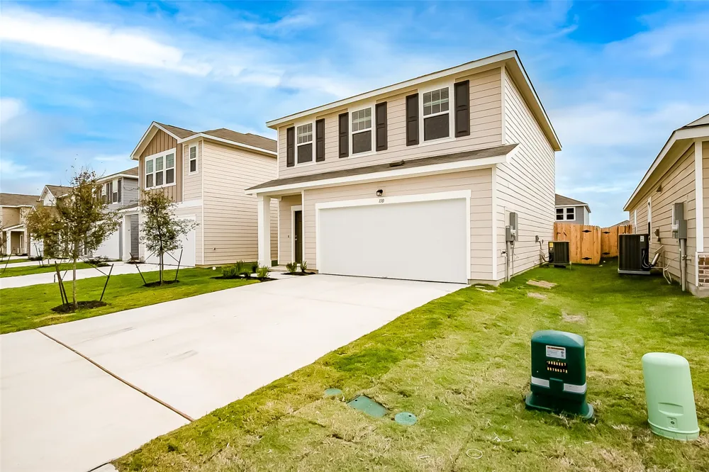 110 Blackbear Drive Hutto, TX 78634