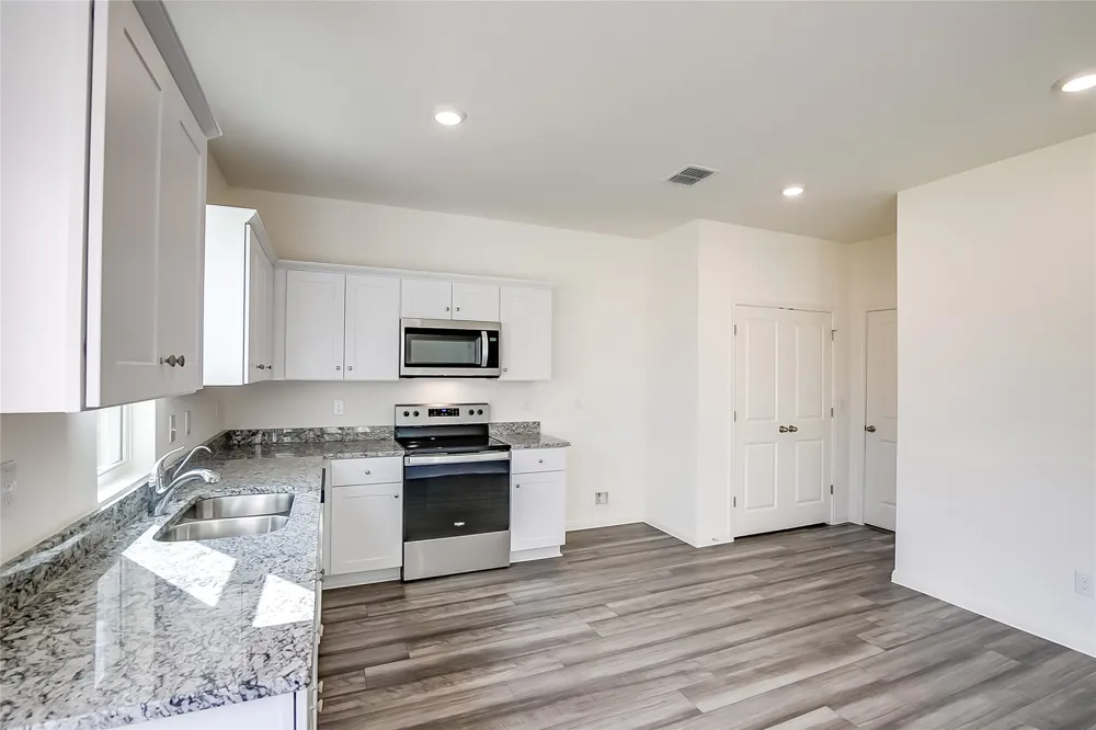 110 Blackbear Drive Hutto, TX 78634