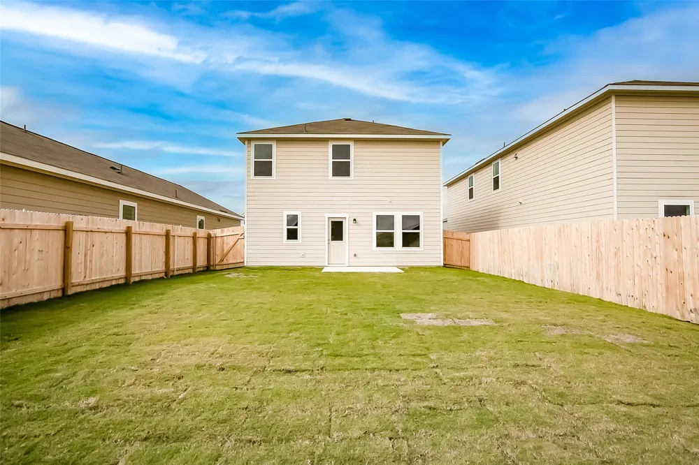 110 Blackbear Drive Hutto, TX 78634