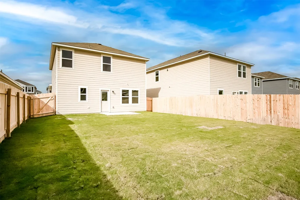 110 Blackbear Drive Hutto, TX 78634