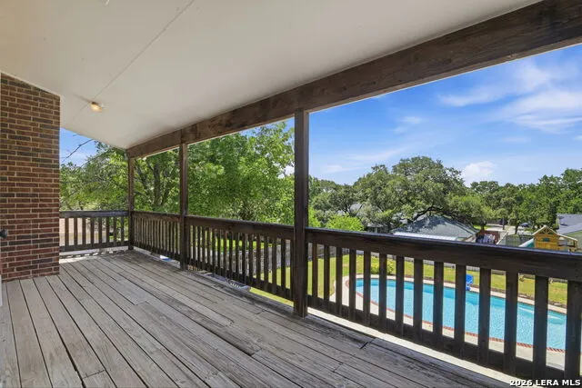 120 Merry Trl Hollywood Park, TX 78232