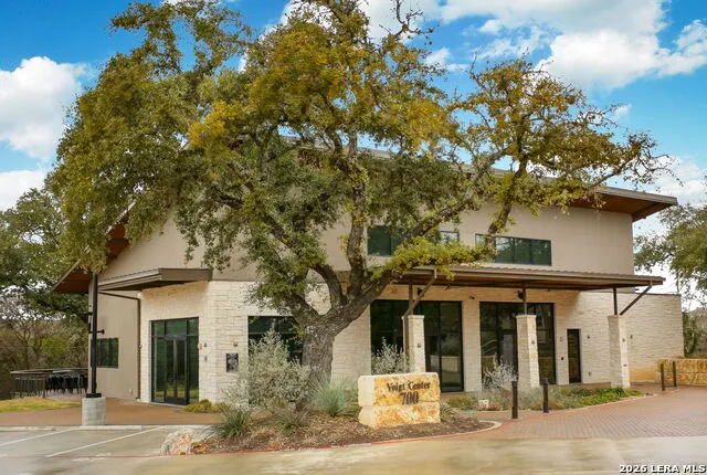 120 Merry Trl Hollywood Park, TX 78232
