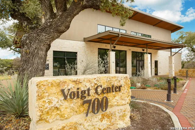 120 Merry Trl Hollywood Park, TX 78232