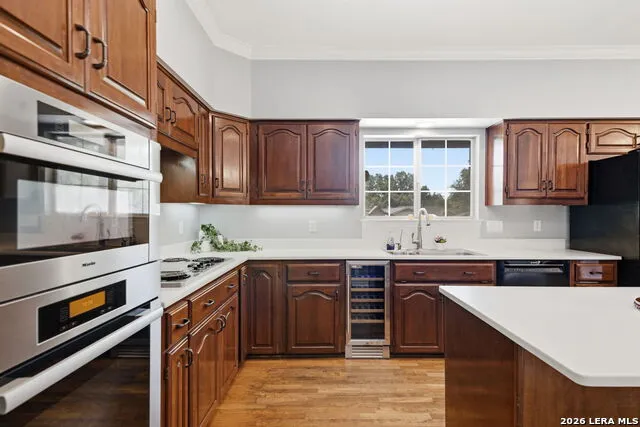 120 Merry Trl Hollywood Park, TX 78232