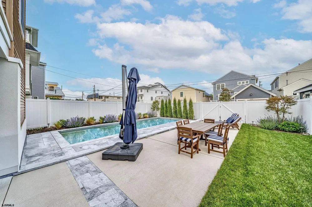 625 Bay Avenue Ocean City, NJ 08226
