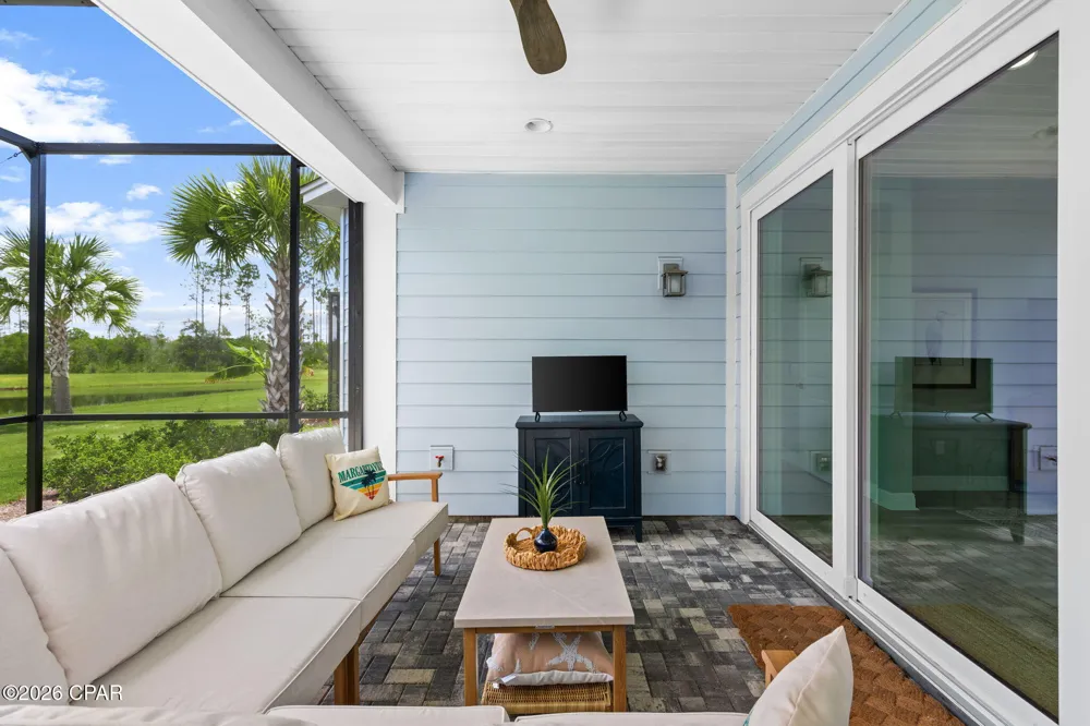 8725 Weekend Drive Panama City Beach, FL 32413