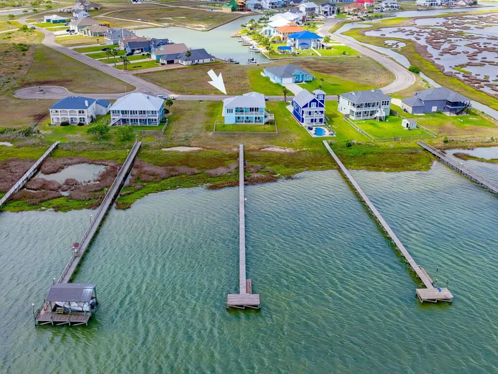 9 Northpointe Drive Rockport, TX 78382